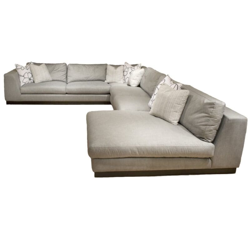 Hamilton Sectional - Avenue Design high end furniture in Montreal