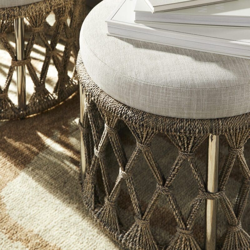 Vree Ottoman - Avenue Design Montreal