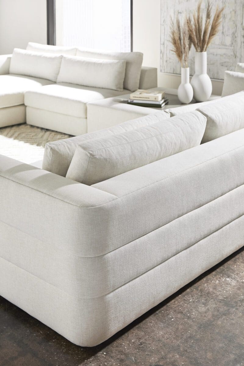 Leone sectional - Avenue Design Montreal